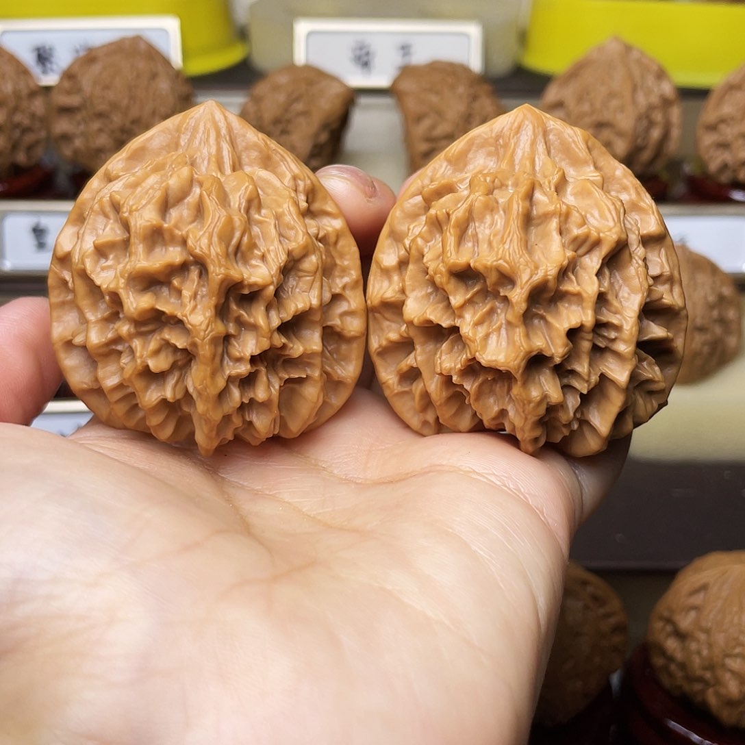 把件文玩核桃帝王45左右