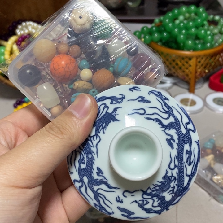 瓷片不哈哈哈哈哈哈哈哈哈哈吧