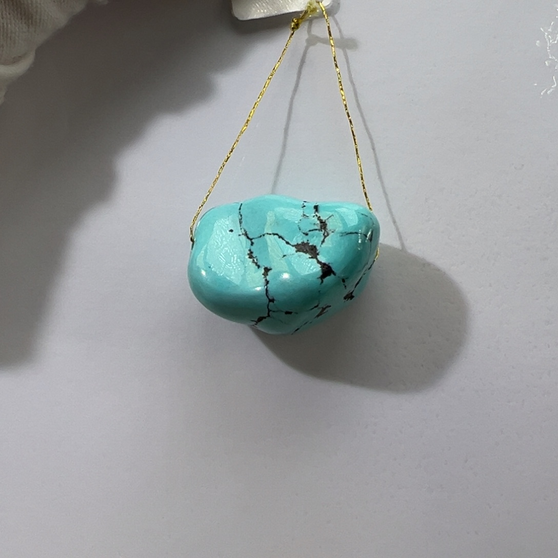 绿松石未镶嵌挂件