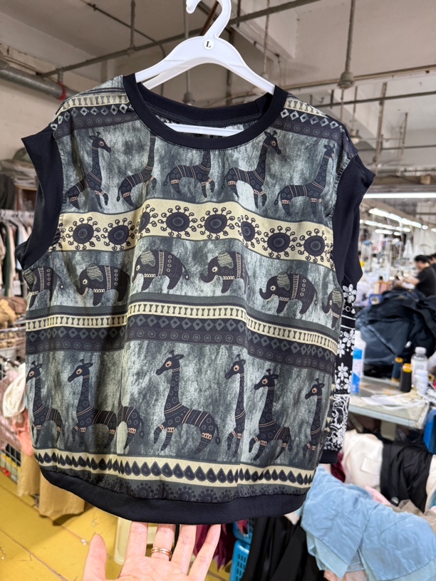 速干圆领无袖休闲风休闲T恤时尚夏季网红宫廷风拼接