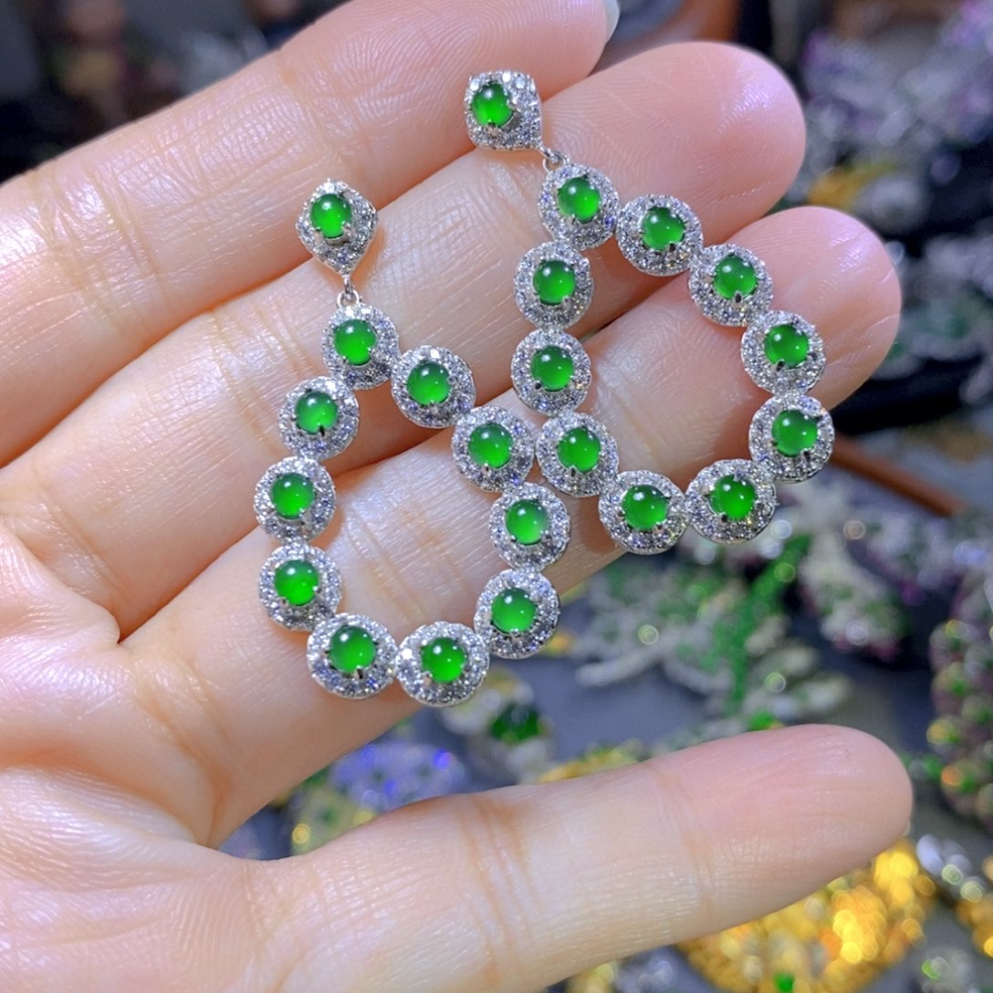 翡翠颈饰银S925镶嵌天然翡翠