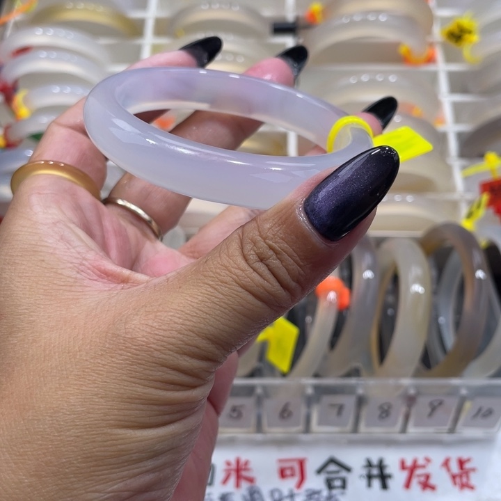 玛瑙/玉髓未镶嵌手镯