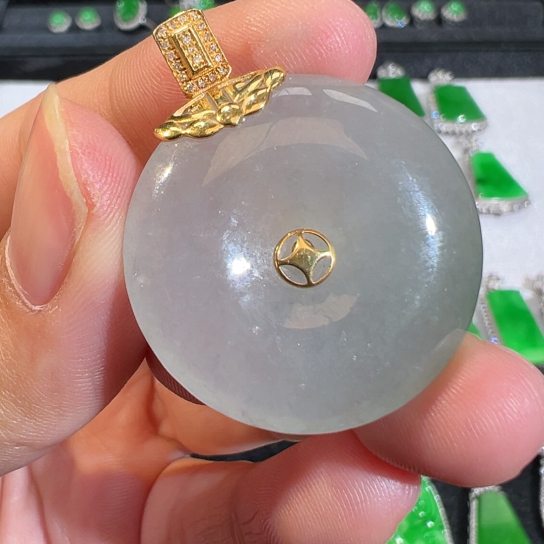 【闪购商品】翡翠吊坠(不含链)18K金镶嵌