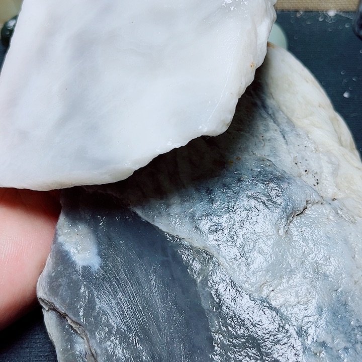 学***饭和田玉（糖玉）未镶嵌珠宝奇石