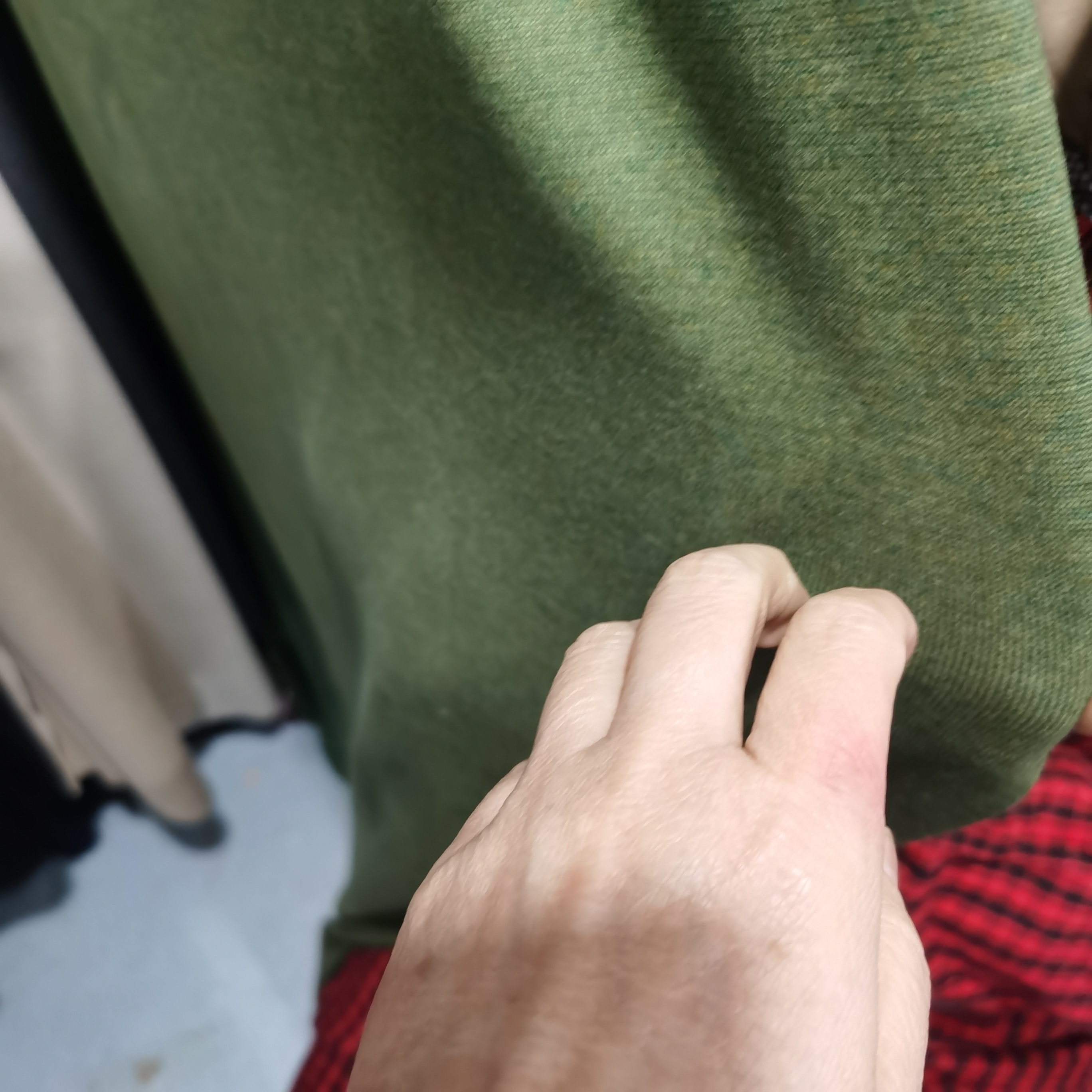 老炫彩奥绒布料草绿色1.4米