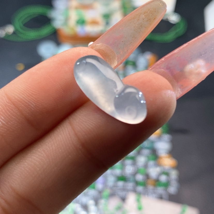 【闪购商品】翡翠挂件未镶嵌如意