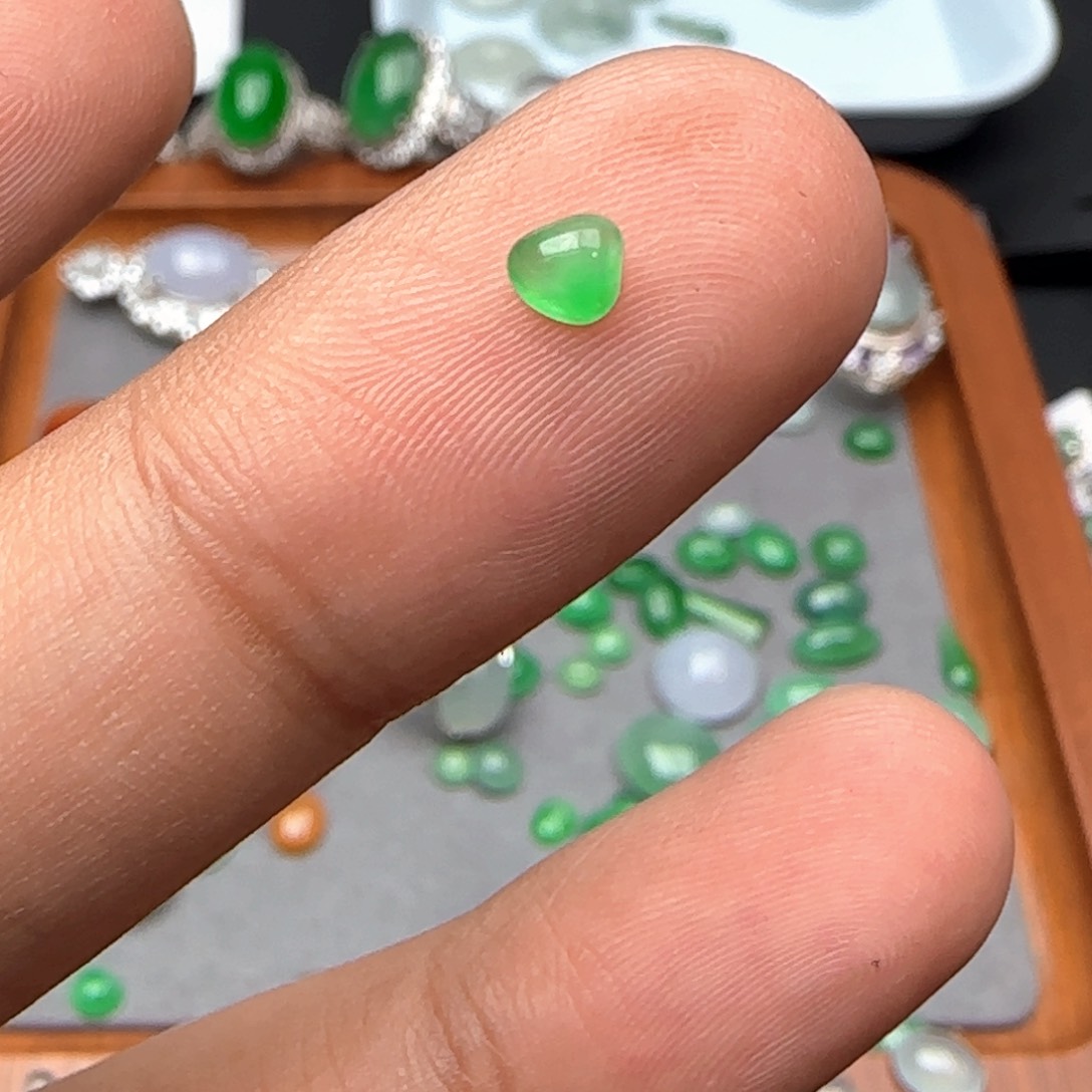 翡翠戒指未镶嵌缅甸天然翡翠