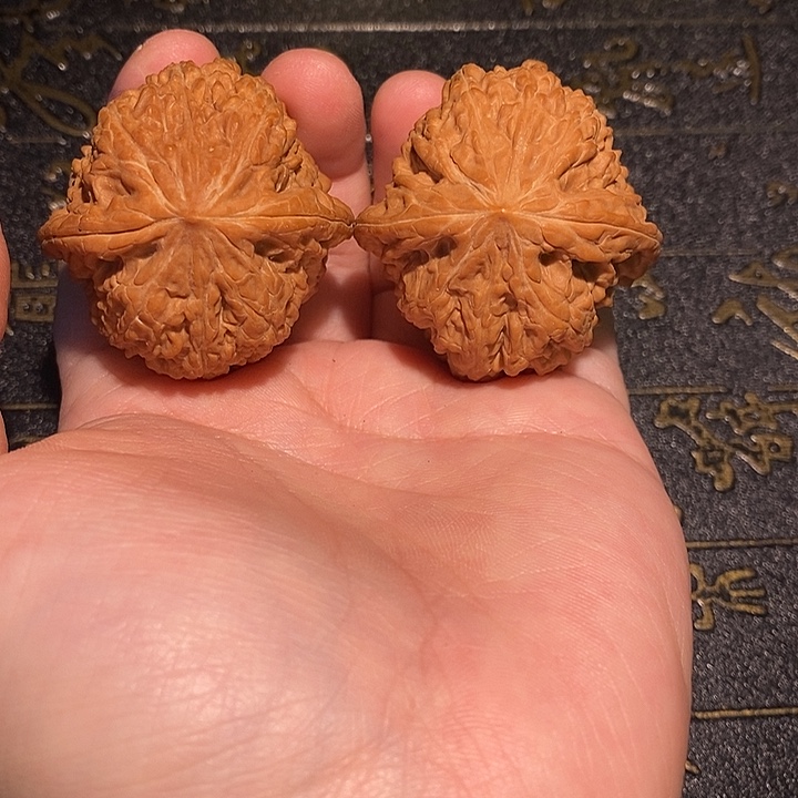 热***马手串/手链核桃40凹底