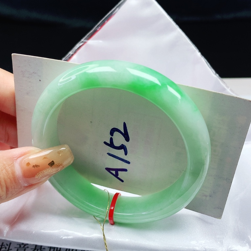 【闪购商品】翡翠手镯未镶嵌 正圈54+