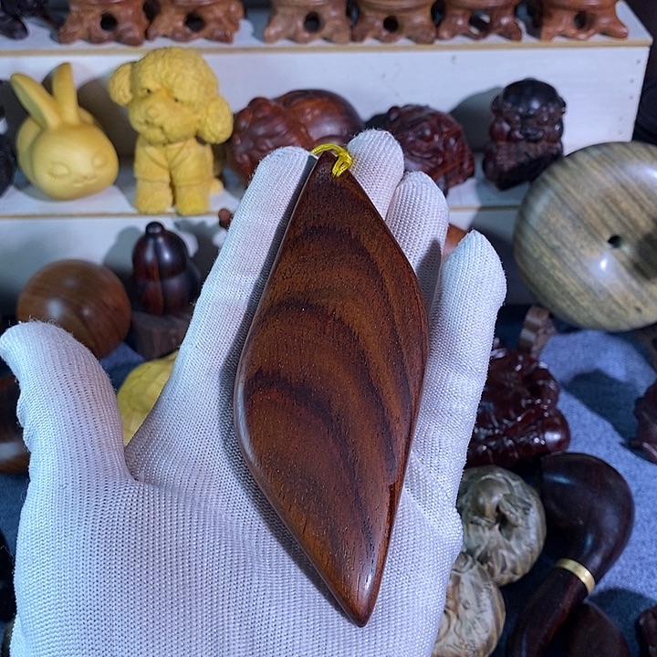 微凹黄檀（南美大红酸枝）把把木