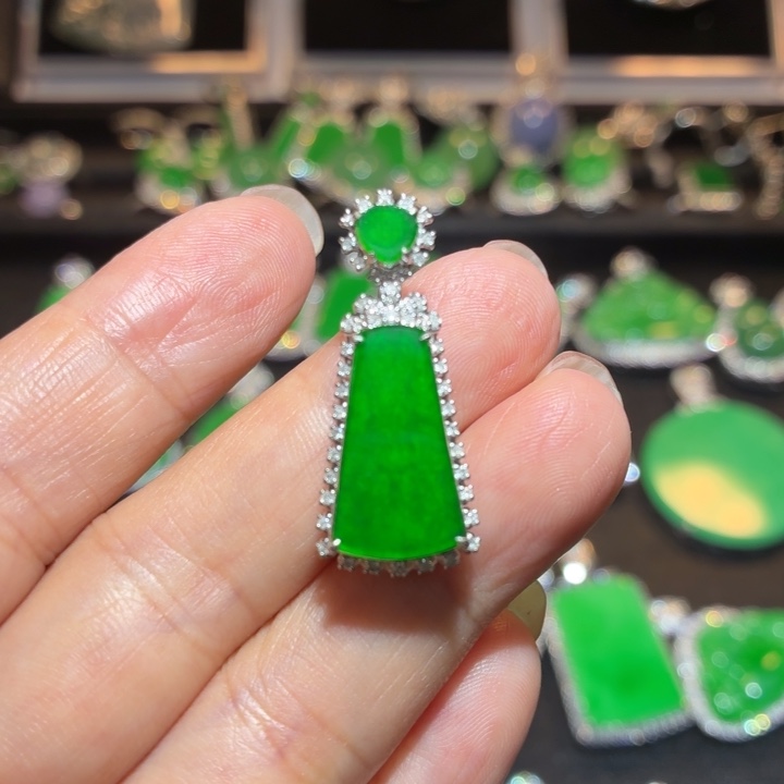 翡翠18K金镶嵌吊坠(不含链)翡翠