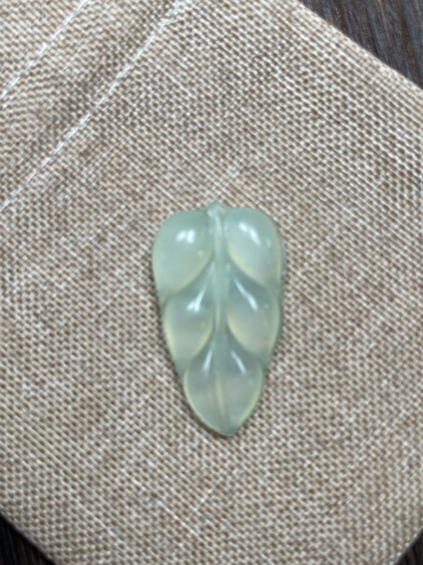 岫玉叶子吊坠 挂件