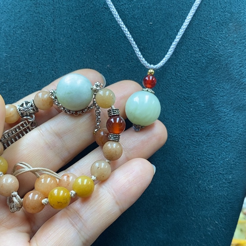 【闪购商品】蛇纹石玉吊坠，手牌未镶嵌