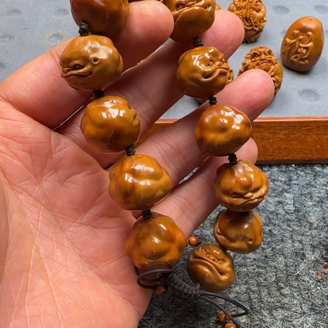 橄榄核吊坠………………