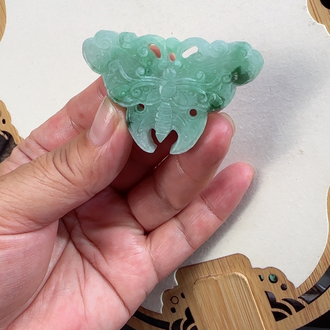 定制翡翠未镶嵌仿古