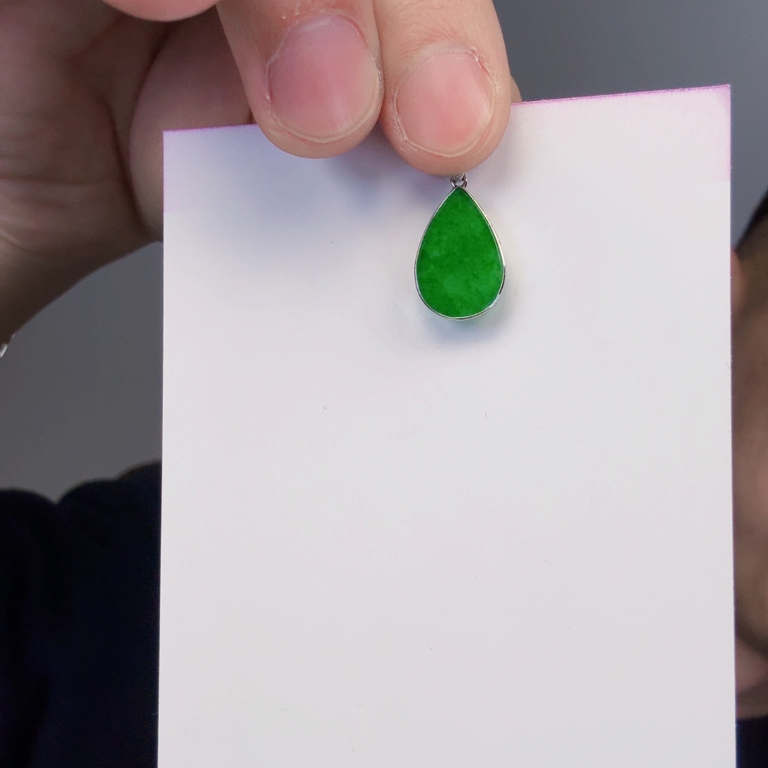 翡翠颈饰18K金镶嵌一件