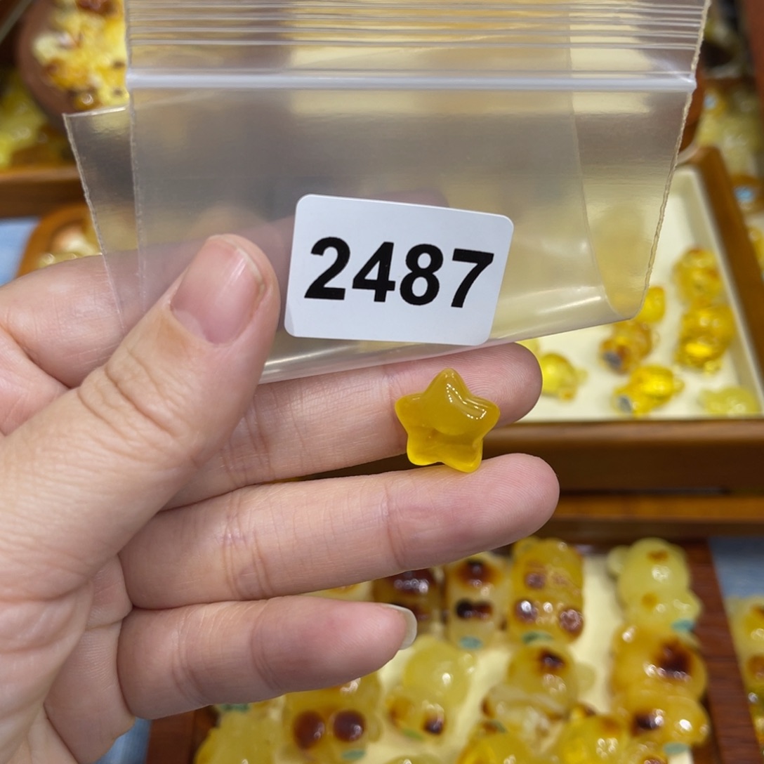 琥珀珠宝奇石未镶嵌