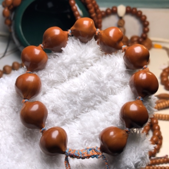 橄榄核吊坠1.75素核手串