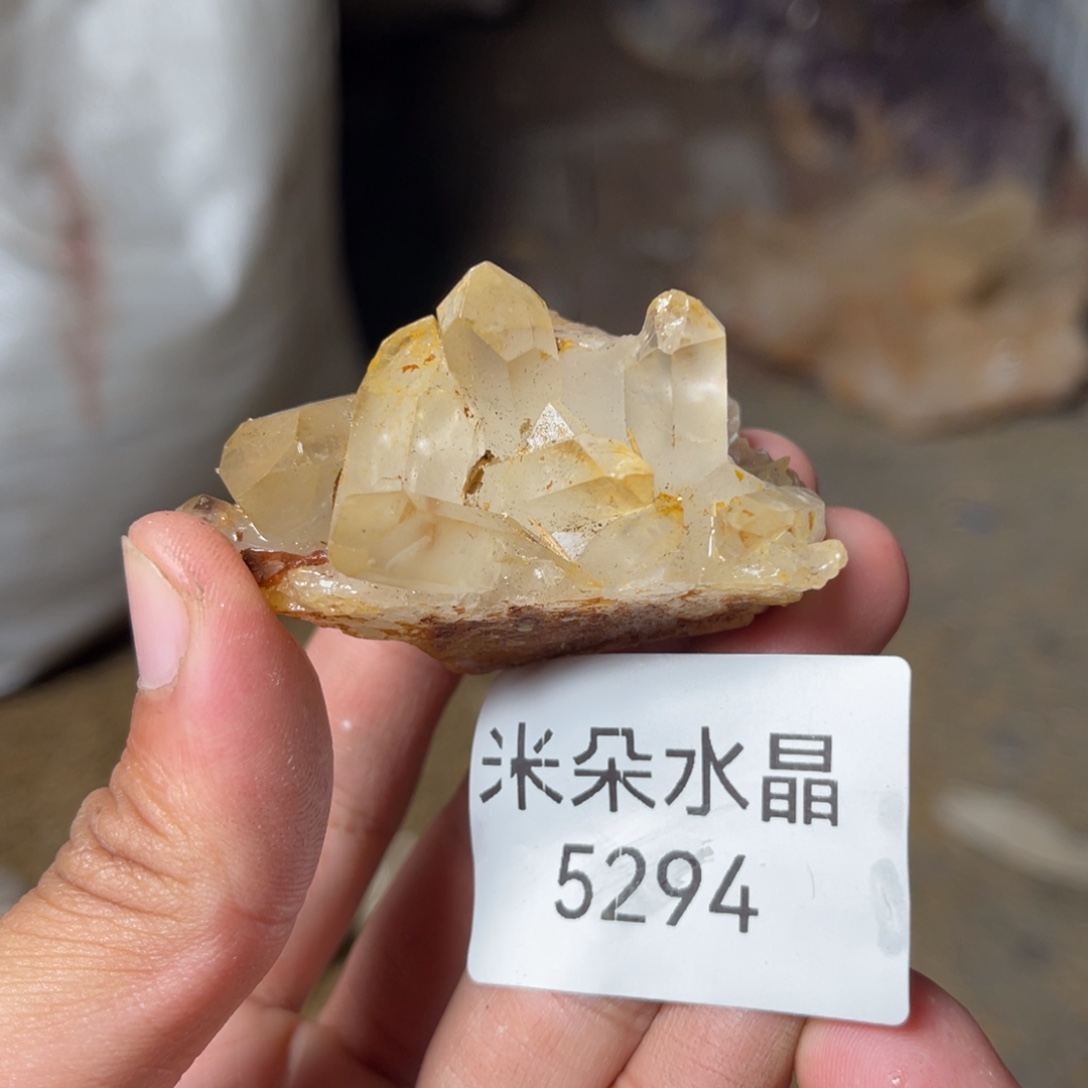 云***水晶未镶嵌珠宝半成品