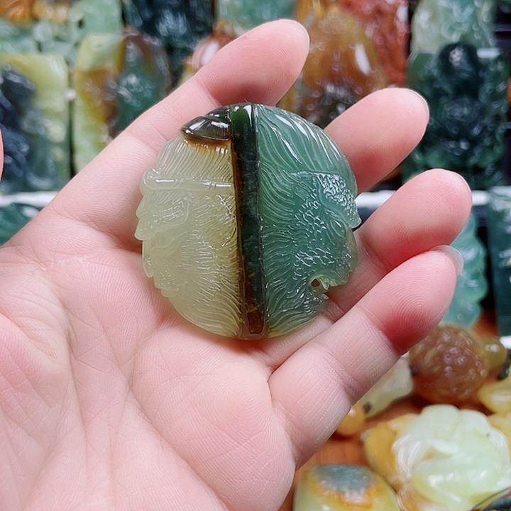 加***林蛇纹石玉未镶嵌吊坠(不含链)