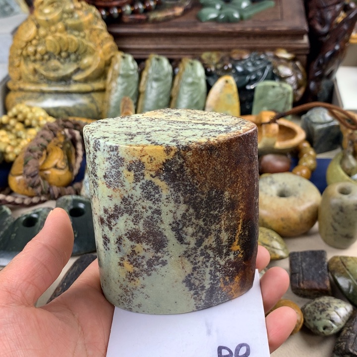 岫岩河磨玉（透闪石质玉）小摆件未镶嵌-**-