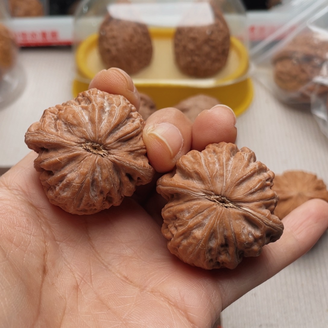 卢*铁锤等多种类型建筑装饰