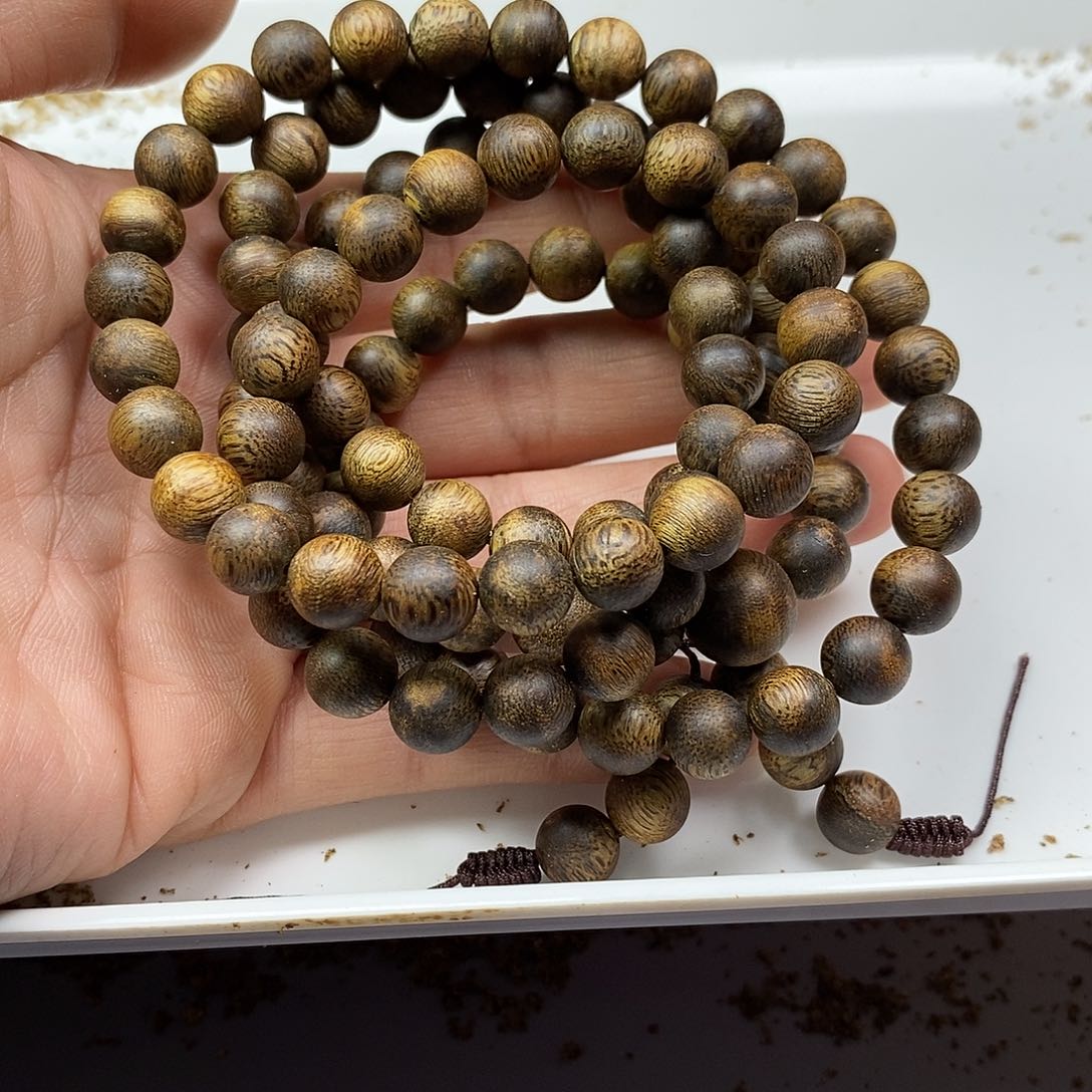 沉香手串绿棋楠规格0.9-36