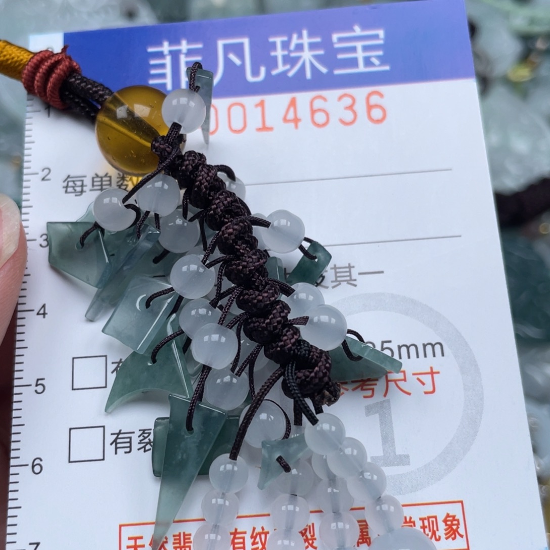 翡翠未镶嵌颈饰14636