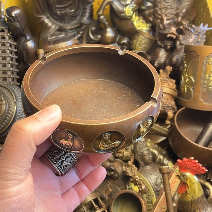 诚信经营铜器摆件