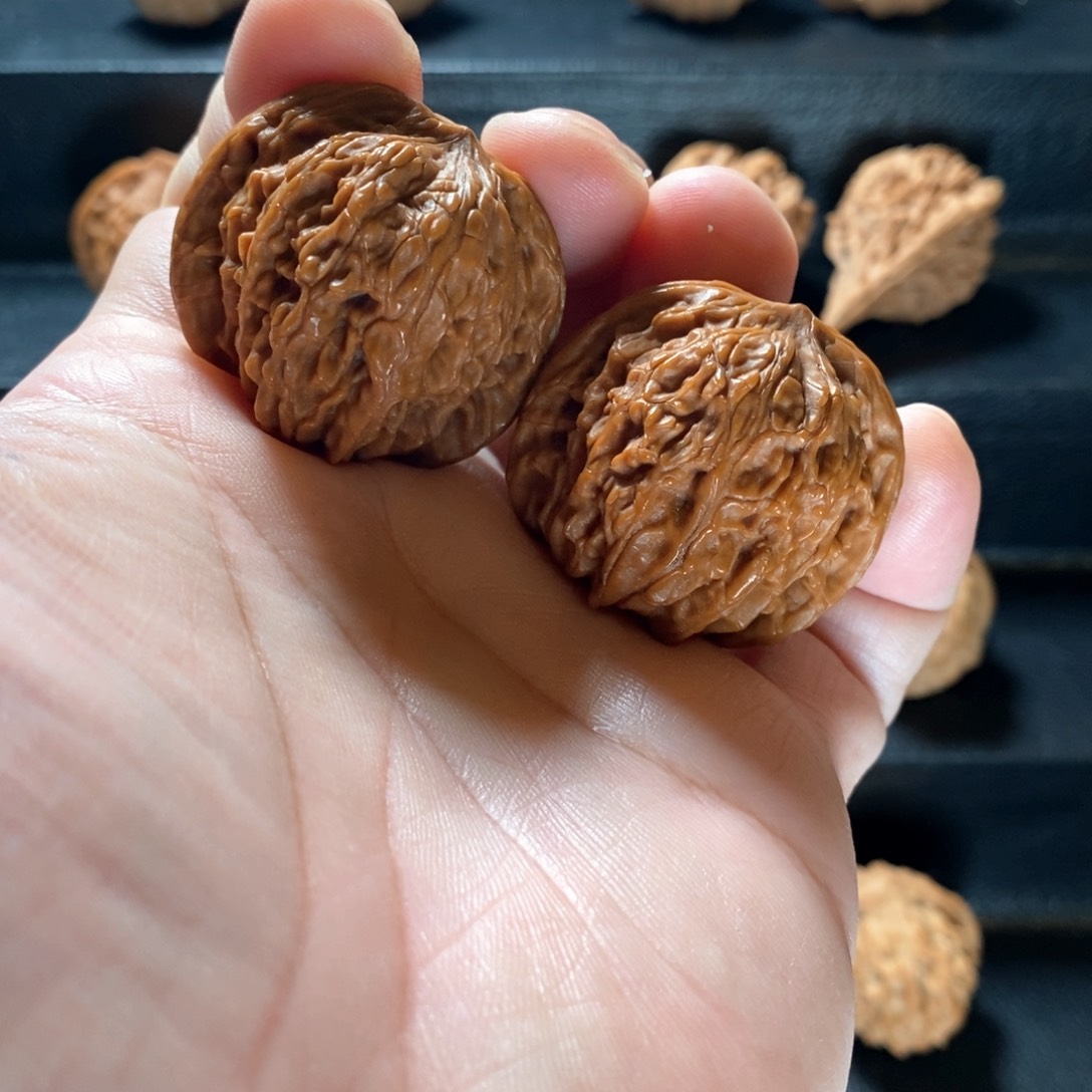 桃核把件原生态房山磨盘微修38