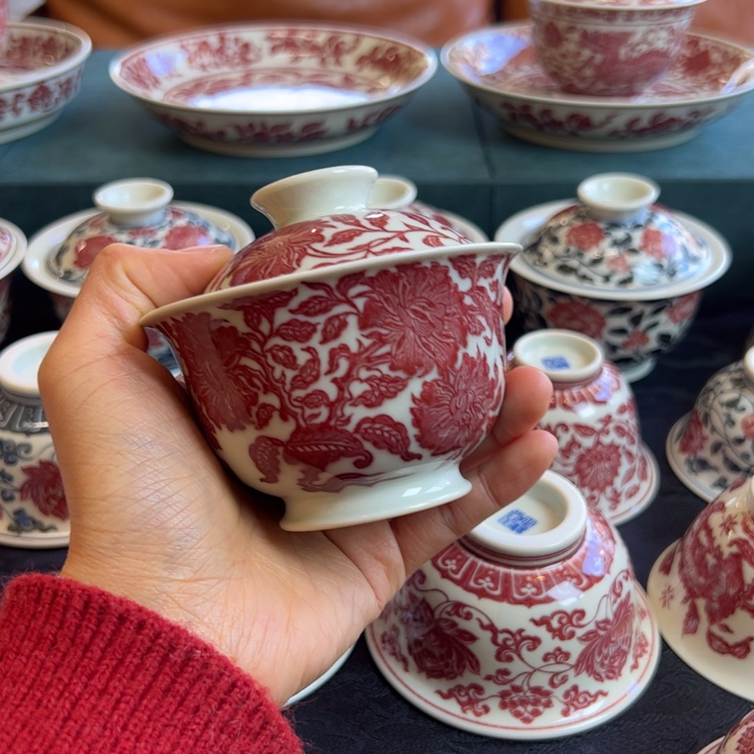 H正绎堂釉里红山茶花盖碗