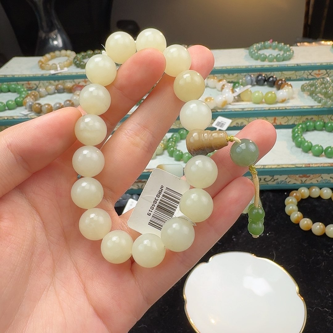 和田玉手串未镶嵌林****e