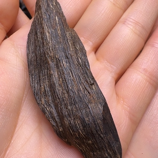 牧***羚静水静水达拉干沉水13.3克！！