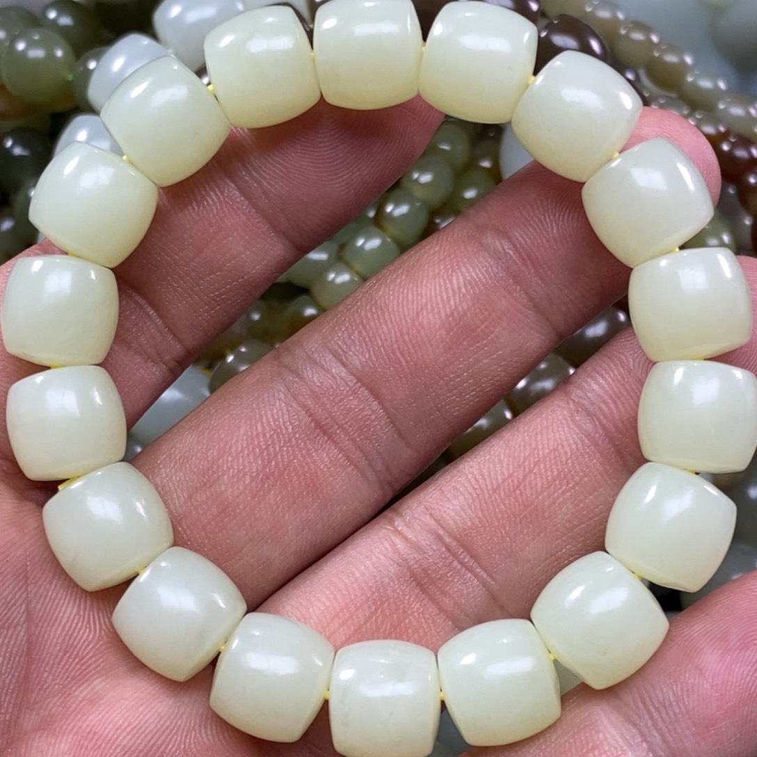 和田玉手链未镶嵌