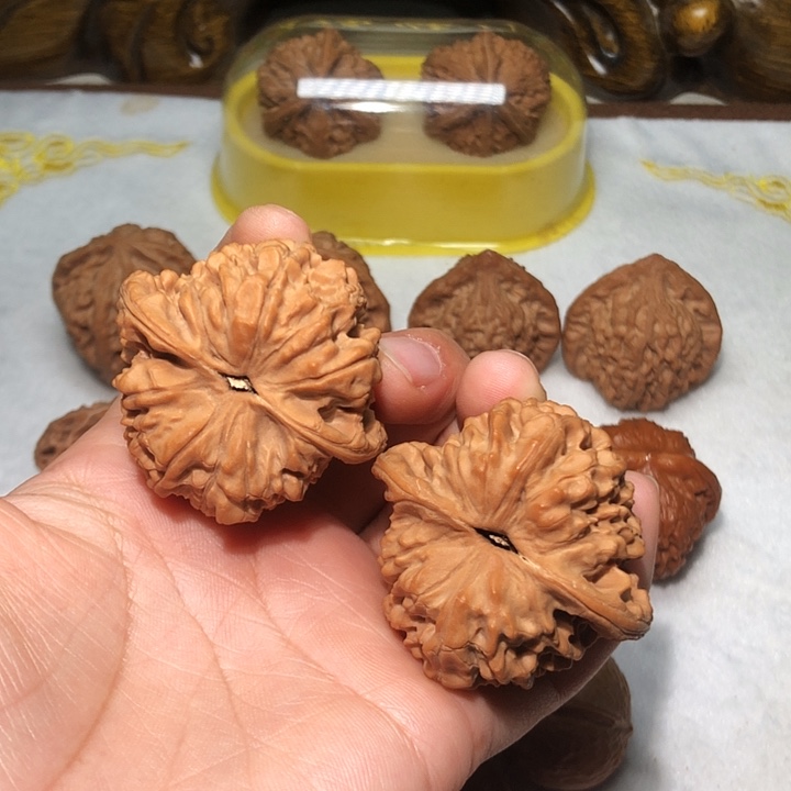 *****文玩核桃46尺官帽