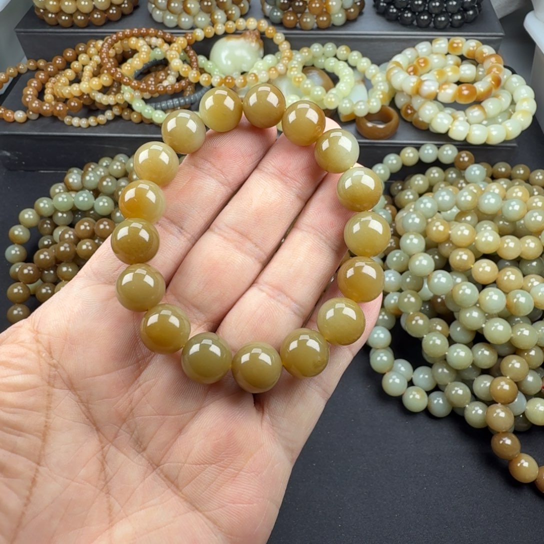 和田玉未镶嵌手链