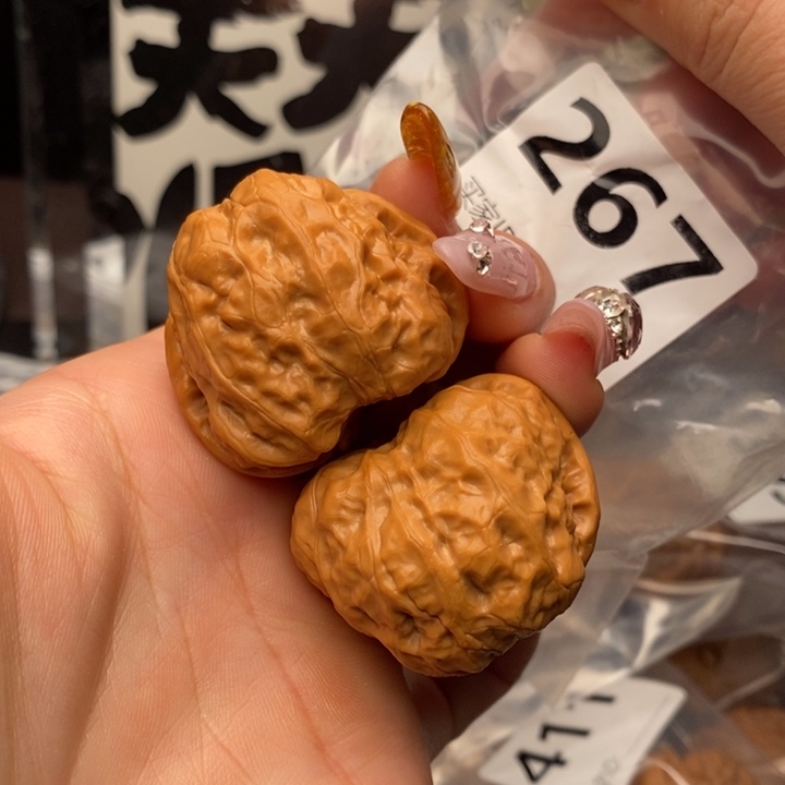 【闪购商品】文玩核桃把件肉蛙38➕