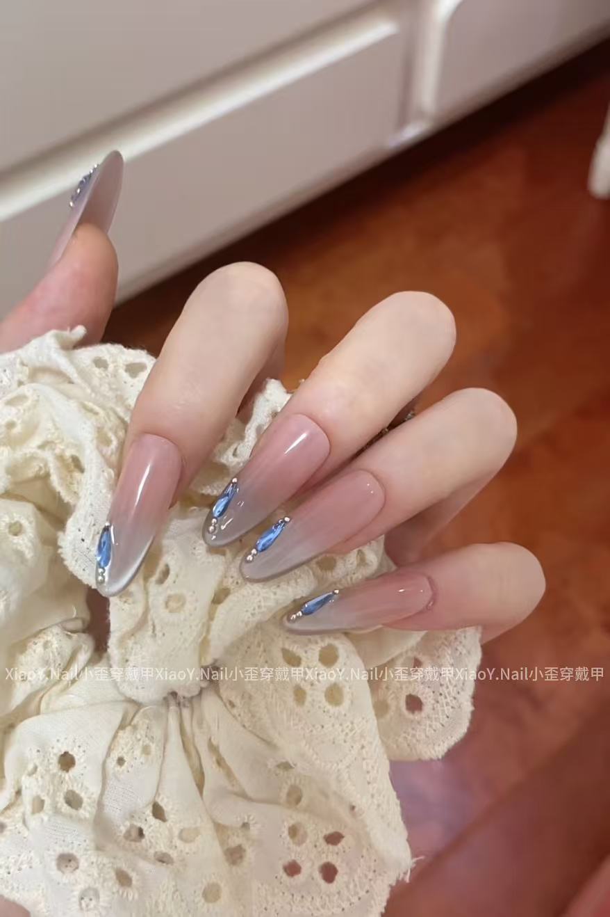 【XiaoY.Nail】一滴泪【全店俩单飞 一单需要拍补邮链接】