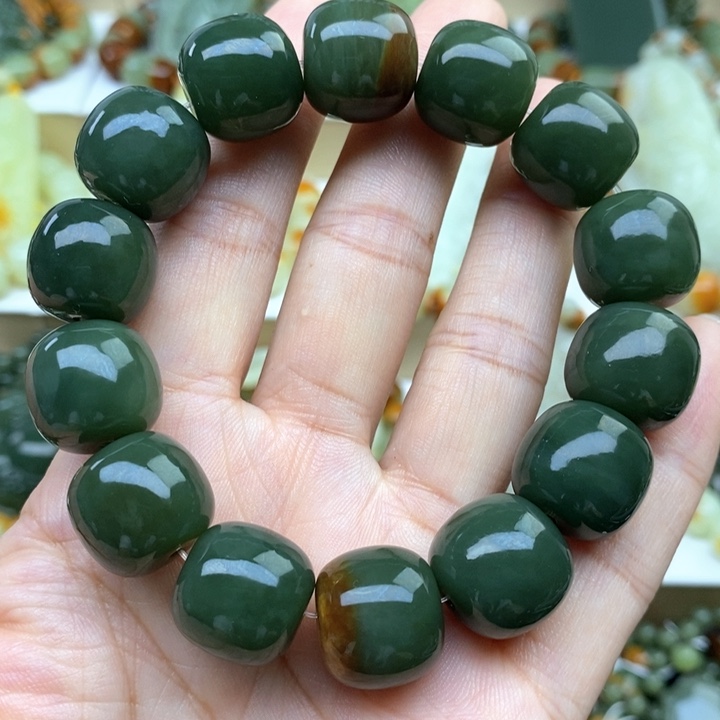 手串未镶嵌透闪石质玉