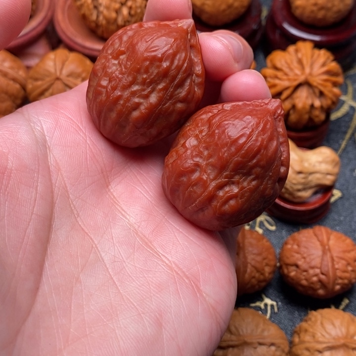 文玩核桃吊坠红枣