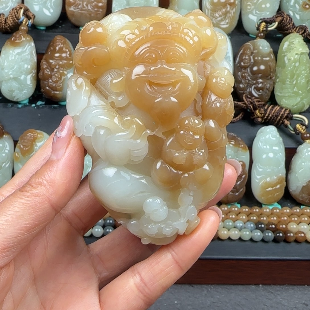 和田玉未镶嵌把件