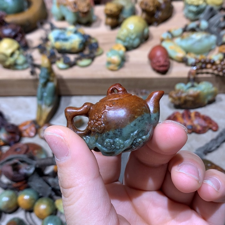 未镶嵌岫岩河磨玉（透闪石质玉）把件A****7