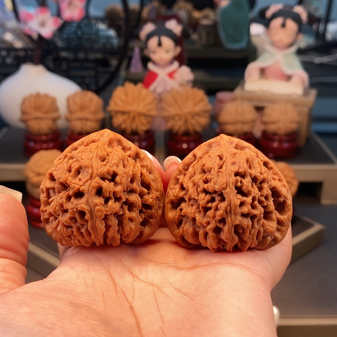 浔***文玩核桃把件43三角疆