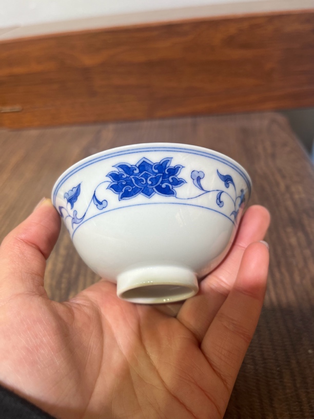 景德镇手绘青花缠枝莲小茶碗 茶杯 小茶圆 口径9厘米 