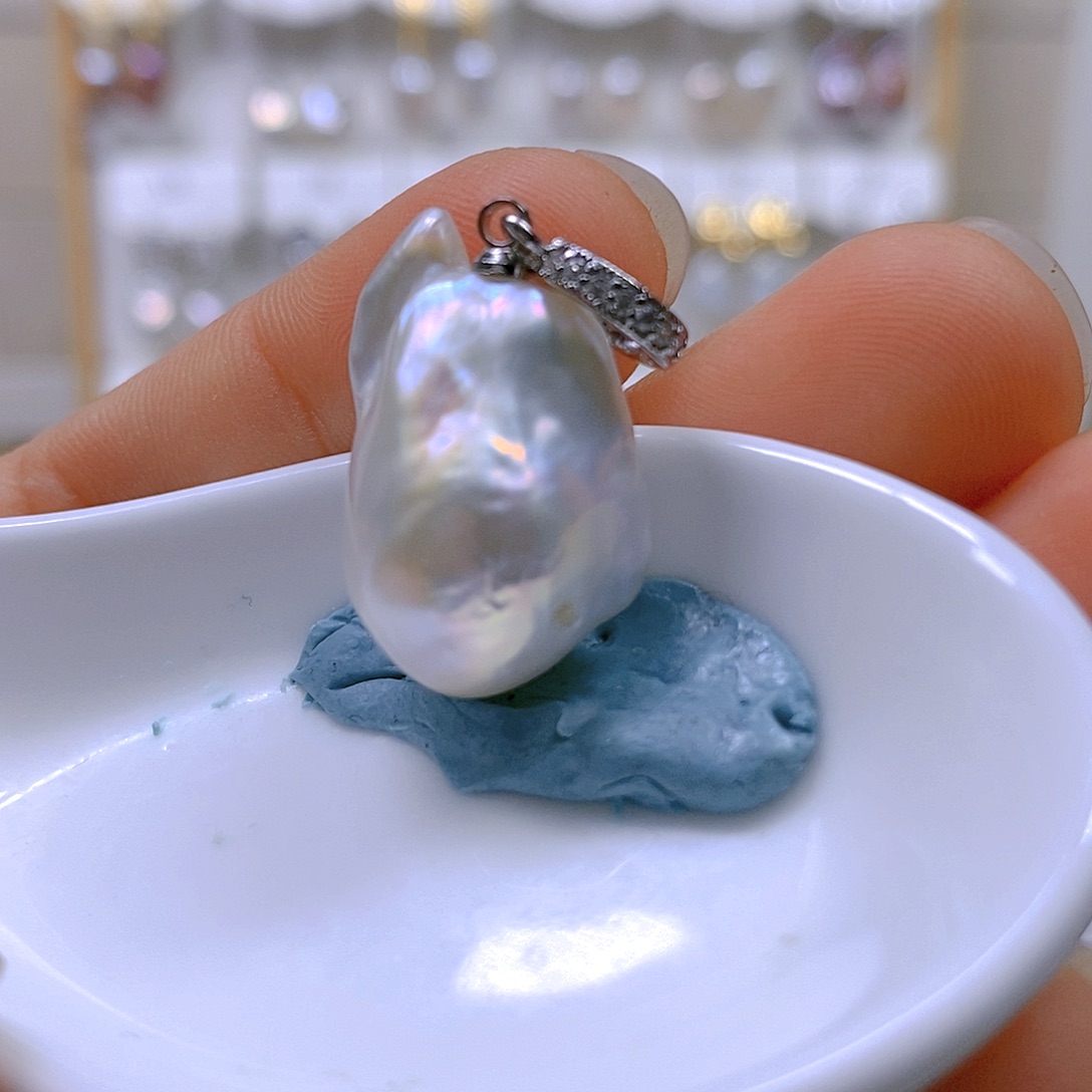淡水珍珠颈饰合金