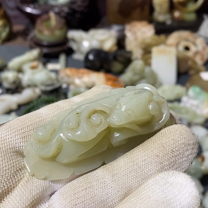 和田玉（糖玉）未镶嵌颈饰