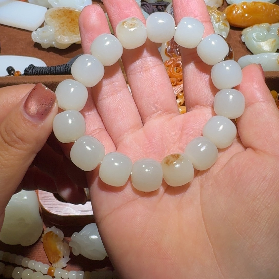 和田玉挂件未镶嵌云*