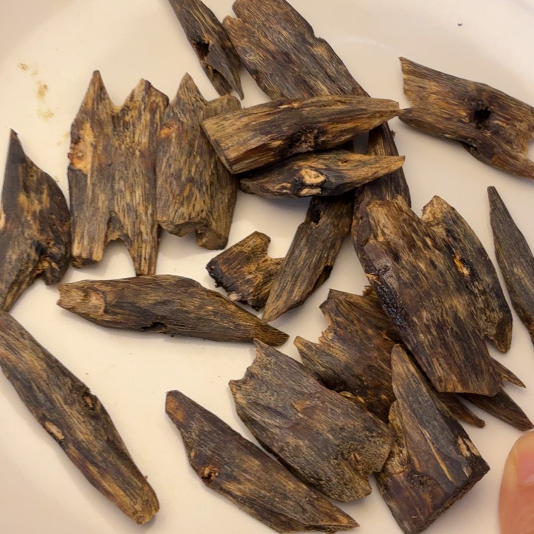 沉香沉香碎屑乌身原叶漏油料49g