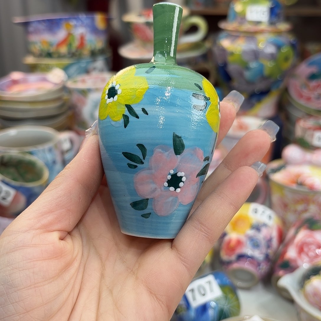 瓷片我在开会不回你消息是不我是