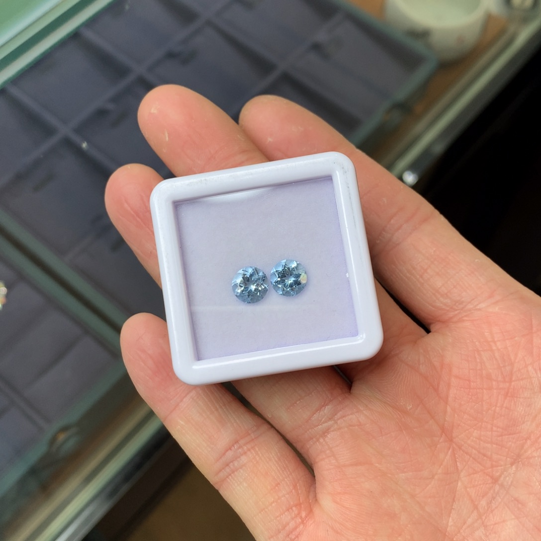 海蓝宝石裸石未镶嵌2.79ct圣玛利亚两颗